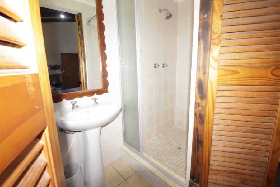 6 Bedroom Property for Sale in Ferreira Town Eastern Cape